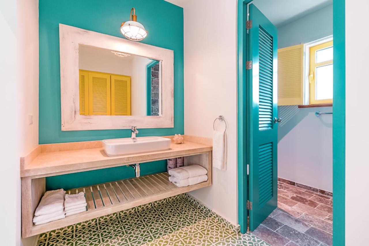 Boardwalk Boutique Hotel Aruba - Adults Only パームビーチ エクステリア 写真