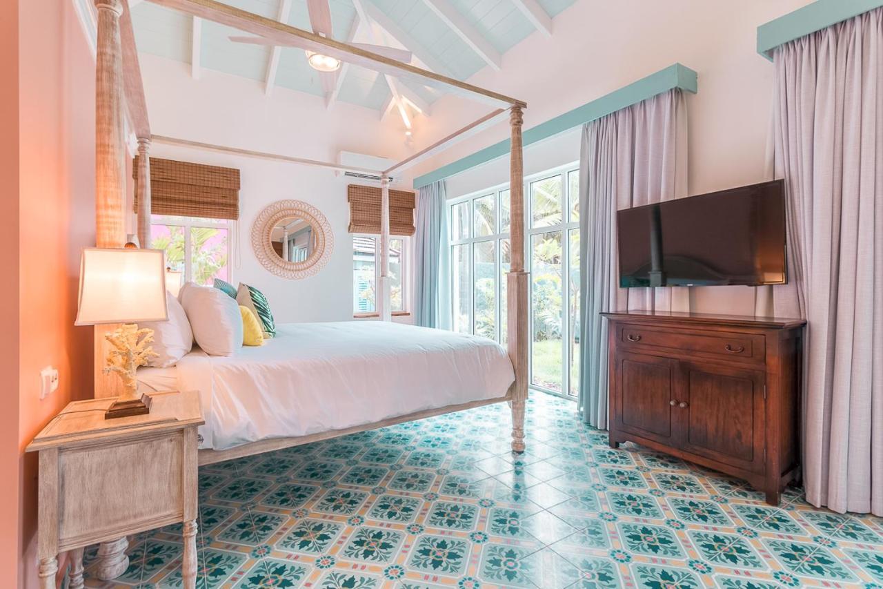 Boardwalk Boutique Hotel Aruba - Adults Only パームビーチ エクステリア 写真